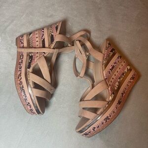 Aldo Women's Pink Strappy Wedge Sandals - Neutral Pink